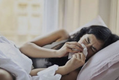 Jangan Hanya Minum Air Hangat! Ini Cara Lengkap Redakan Flu di Rumah
