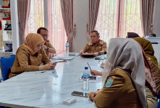 Tingkatkan Wawasan Tenaga Honorer, Gelar Rapat Evaluasi