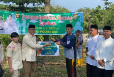 Polres OKU Bagikan 1.010 Paket Daging kepada Warga