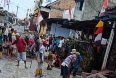 Ajak Warga Gotong Royong Perbaiki Jalan Rusak