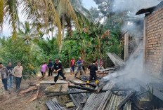 Satu Rumah di Banding Agung Hangus Dilalap Api