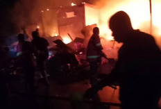 Kebakaran Pasar Saka Selabung OKU Selatan, Lima Los Ludes Terbakar