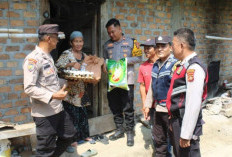 Polsek Muaradua Salurkan Puluhan Paket Sembako bagi Fakir Miskin