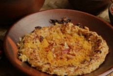 Resep Kerak Telor Khas Betawi: Gurihnya Perpaduan Telur dan Ketan Bakar Tradisional