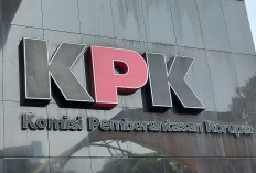 KPK Cegah 8 Orang dan Geledah Pengadaan PBJ