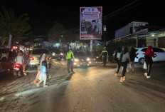 Macet Akibat Parkir Sembarangan