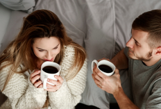 Kebiasaan Minum Kopi Setelah Bangun Tidur, Sehat atau Berisiko?