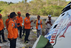 Helikopter Jatuh Tersangkut Benang Layangan