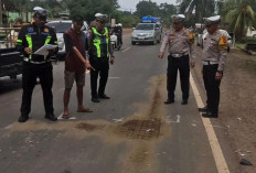 Truk Rem Blong Tabrak Motor di Banyuasin