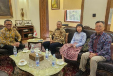 Setengah Dibuka