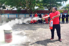 PLN UIP Sumbagsel Gelar Pelatihan Proteksi Kebakaran dan Simulasi