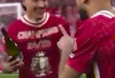 Salah Peringatkan Nunez Agar Tak Menyiram Sampanye ke Dirinya Saat Pesta Juara