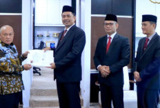 Usai Mengabdi Puluhan Tahun, H. Ramin Hamidi dapat Penghargaan