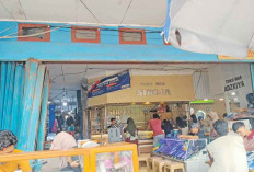 Rolling door Shopping Diperbaiki Pakai Dana Bangub