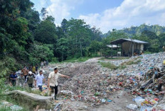 Bupati OKU Selatan Tinjau TPA Pelawi, Dorong Pengelolaan Sampah Lebih Modern
