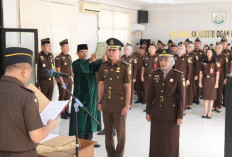 Lantik Kasi Pidum dan Kasi Datun