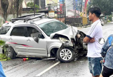 Mengantuk Hingga Tabrak Tiang LRT