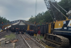 flyover di Bantaian Ambruk, KAI Jamin TIket Kembali 