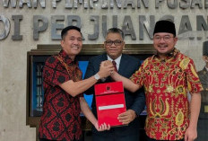 Pilwako Palembang, PDIP Serahkan B1KWK Pada Pasangan Ratu Dewa-Prima Salam