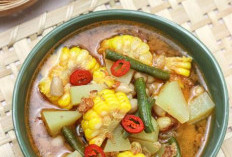 Sayur Asem: Warisan Rasa Nusantara yang Menyegarkan dan Penuh Gizi