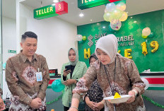 Milad ke-19, Bank Sumsel Babel Syariah Gelar Khitanan Massal hingga Bagikan Cindera Mata ke Nasabah