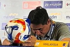 Pelatih Malaysia U-23 Menangis Usai Gagal Lolos Semifinal, Jadi Sasaran Kritik Netizen