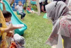 Dirikan Sekolah, Ria Ricis Juga Menjadi Guru 