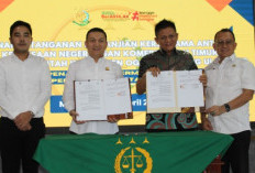 Komitmen Taat Hukum, Pemkab OKU Timur Teken MoU dengan Kejari