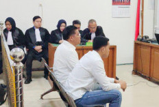 Didakwa Terima Rp1,6 Miliar dan Alphard