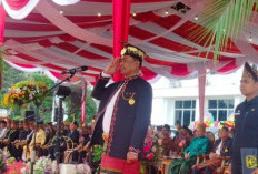 Upacara HUT OKU Selatan ke-22 Tampil Berbeda, Kenakan Pakaian Adat