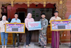 Dukung Kegiatan Ibadah, Salurkan 10 Jam Digital ke Masjid dan Ponpes