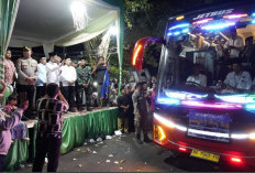 Sebanyak 370 CJH OKU Timur Dilepas di Balai Rakyat