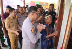 Polisi Serahkan Rumah Layak Huni untuk Warga Miskin