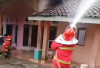 Diduga Akibat Korsleting Listrik, Rumah Warga Way Betung Terbakar