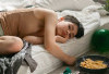 Jangan Biasakan Tidur Usai Makan Malam, Ini Risiko yang Mengintai
