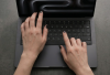 MacBook Layar Sentuh Resmi Dikonfirmasi? Leaker Terpercaya Buka Suara dan Ini yang Perlu Kamu Tahu