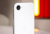 iPhone 16e Turun Harga! Kini Cuma Rp 11 Jutaan, Worth It Banget Buat yang Cari iPhone Baru di 2025