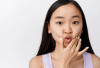 15 Bahan Alami untuk Mencerahkan Bibir Hitam Secara Alami di Rumah