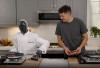 NEO Beta, Robot Koki Kolaborasi dengan Chef Nick DiGiovanni, Unjuk Kebolehan di Dapur