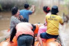 Hujan Deras Banjiri Jalan dan Rumah Warga