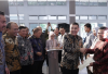 Serahkan Sertipikat ke Penggiat UMKM di Garut, Wamen Ossy Harap Masyarakat Dapat Kembangkan Usaha dan Tingkatk