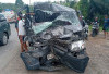 GranMax Tabrak Truk dan Motor