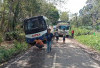 Jalan Alternatif Padang Lamo Menuju Provinsi Sumbar Rusak Parah