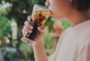 5 Minuman yang Sebaiknya Dihindari Penderita Asam Lambung saat Puasa