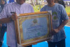 Bupati Enos Raih BKPRMI Award 2025 atas Kepedulian Pendidikan Al-Qur’an