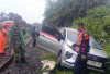 Mobil Xpander Tertabrak Kereta Api , Satu Orang Tewas Dua Luka-Luka