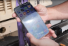 iPhone Air Cuma 5,6mm, Tapi Tahan Tekanan 98 Kg! Ini Hasil Uji Ekstrem JerryRigEverything